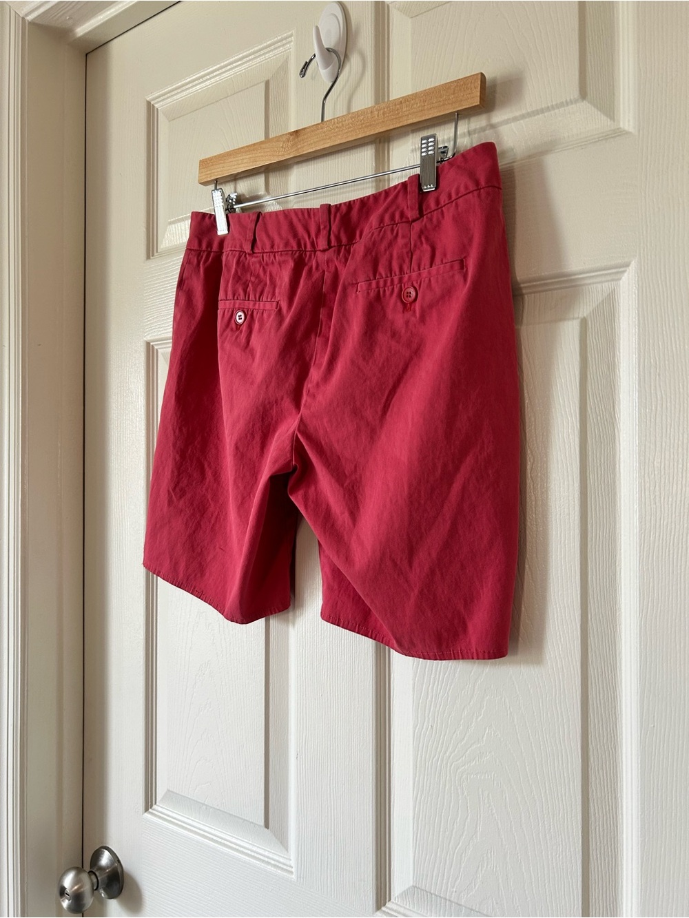 Talbots Bright Red Flat Front Bermuda Shorts – Size 6 - Picture 4 of 8